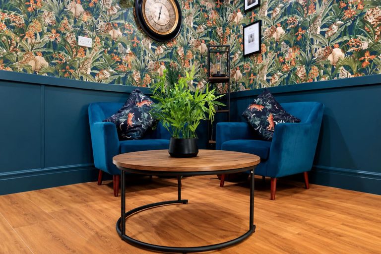 Earls Lodge lounge