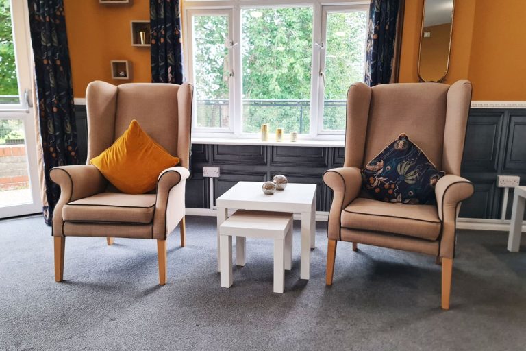 Hesslewood House lounge
