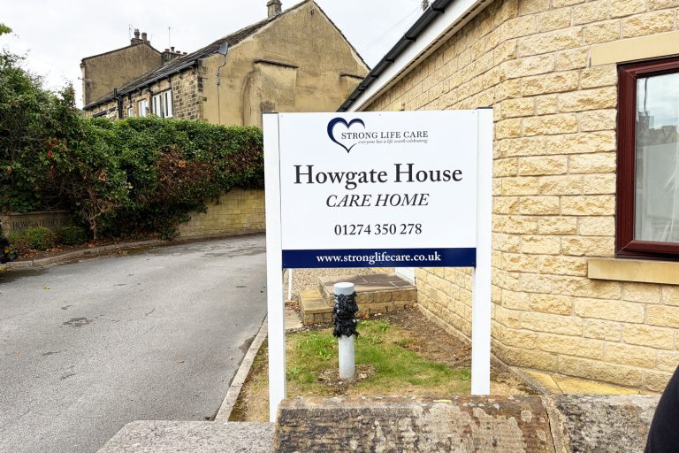 Howgate House driveway