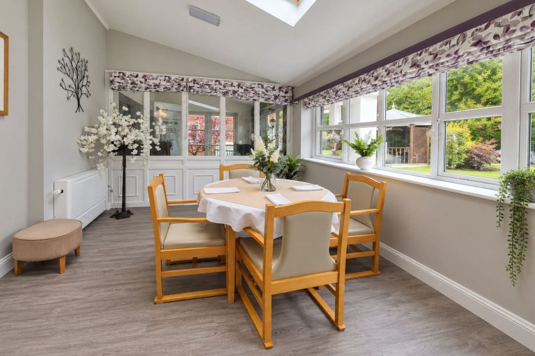 Tenlands dining room